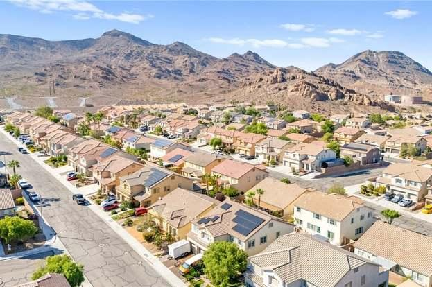 A Las Vegas neighborhood.
